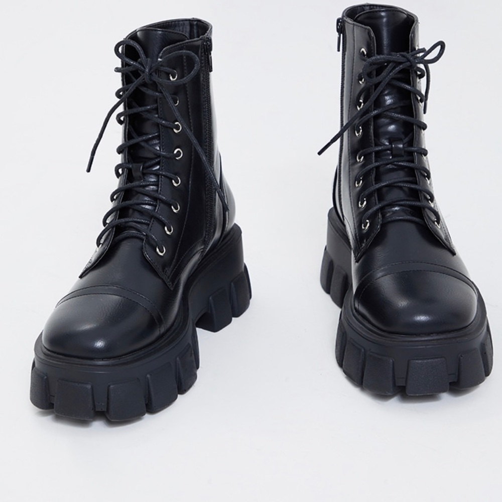 Black Boots